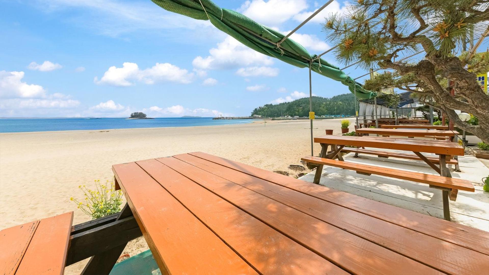 Taean Yeonpohaebyenap Pension Екстериор снимка