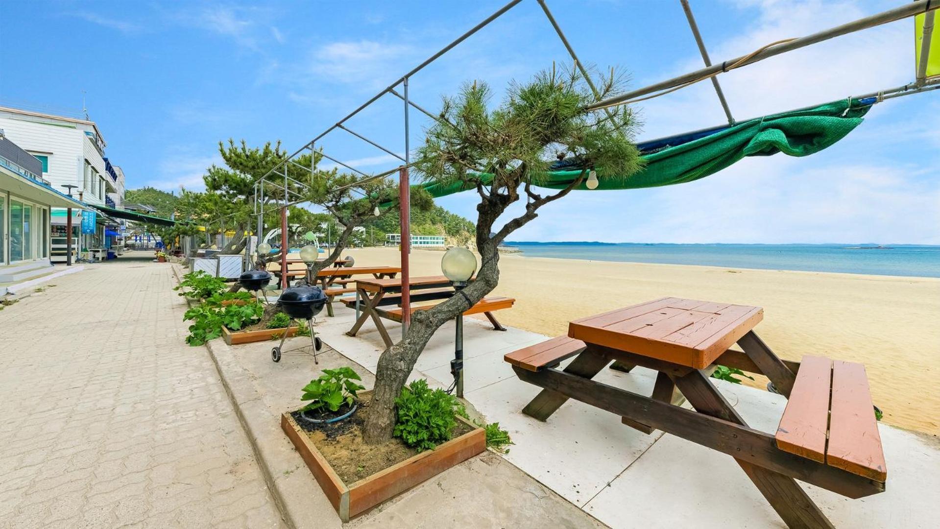 Taean Yeonpohaebyenap Pension Екстериор снимка