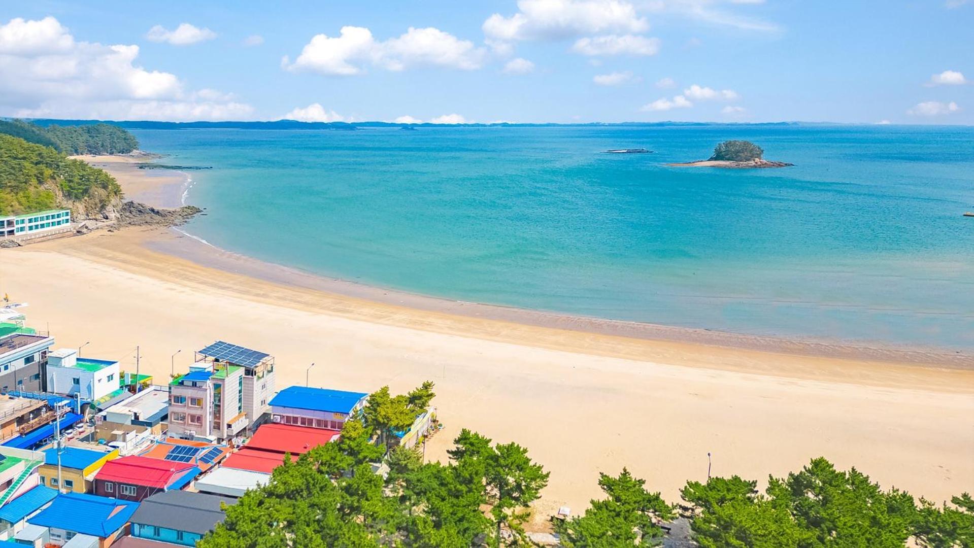 Taean Yeonpohaebyenap Pension Екстериор снимка